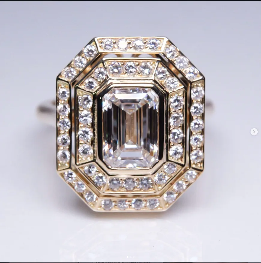 Bague Plateau, halo de diamants sur mesure — Garnier Joaillier Paris